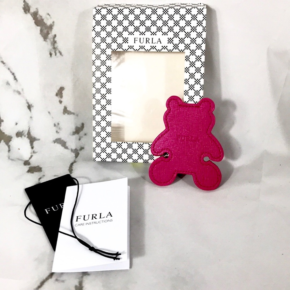 NEW Furla cord wrap pink bear headphones